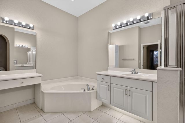 2426 SANDY CAY, West Palm Beach, FL 33411