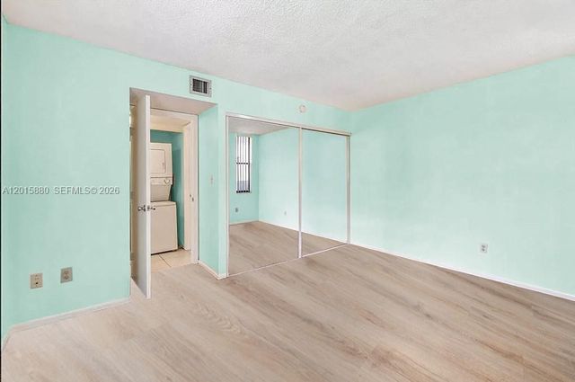 6800 Cypress Rd 415, Plantation, FL 33317