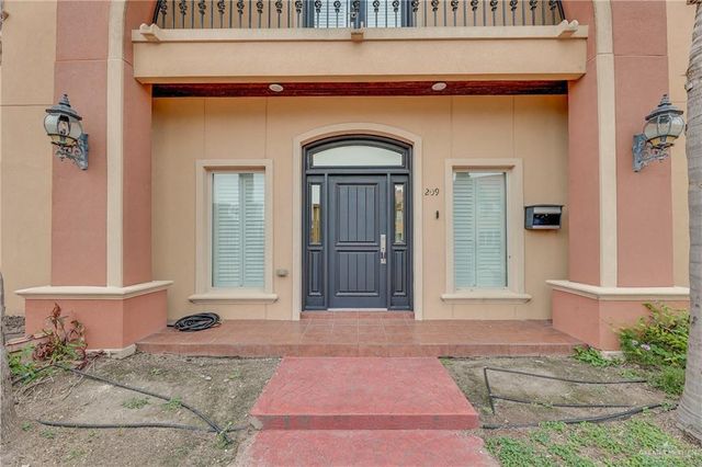209 Robin Avenue, Mcallen, TX 78504