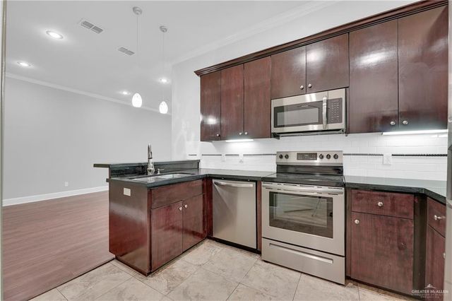 209 Robin Avenue, Mcallen, TX 78504