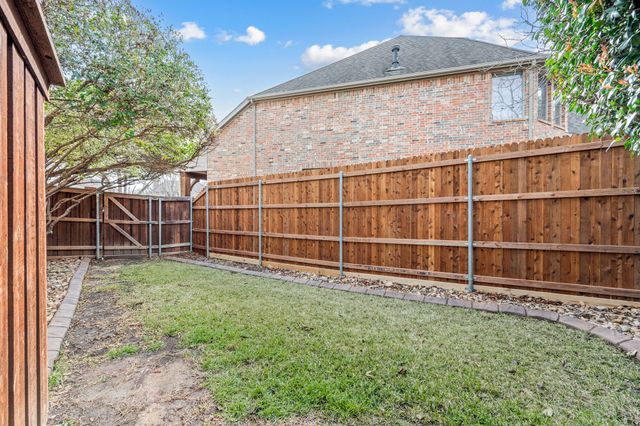 3500 Silverwood Court, Bedford, TX 76021