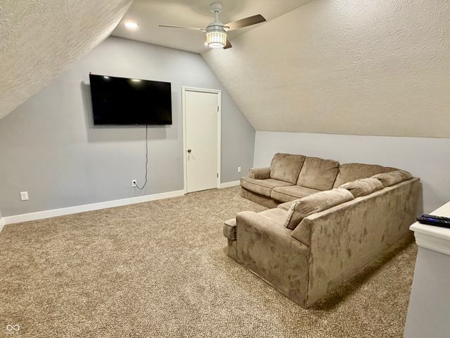 615 N East Street, Tipton, IN 46072