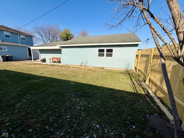 615 N East Street, Tipton, IN 46072