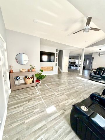 615 N East Street, Tipton, IN 46072