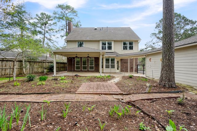 92 S Bonneymead Circle, The Woodlands, TX 77381