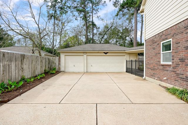 92 S Bonneymead Circle, The Woodlands, TX 77381