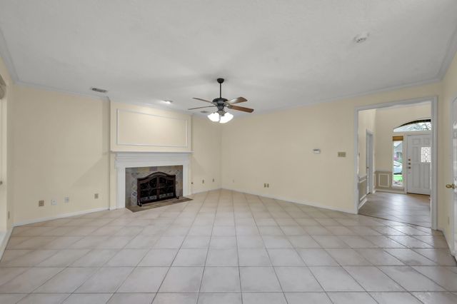 92 S Bonneymead Circle, The Woodlands, TX 77381