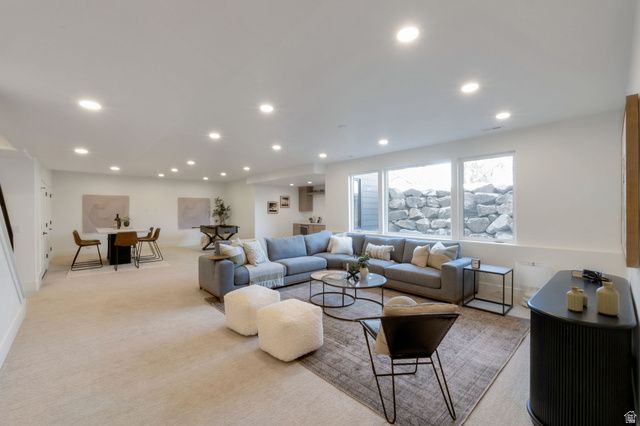 6382 W HOLLY'S POND LN, Herriman, UT 84096