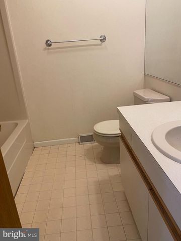 20 LINCOLN PL, Whitehall, PA 18052