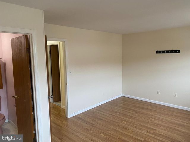 20 LINCOLN PL, Whitehall, PA 18052