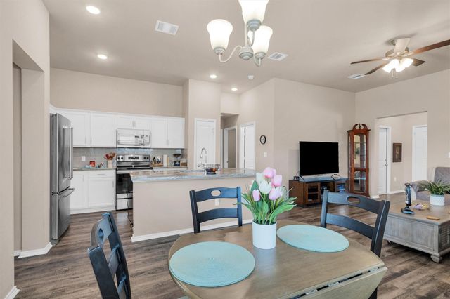 121 Dove Landing Court, Navasota, TX 77868