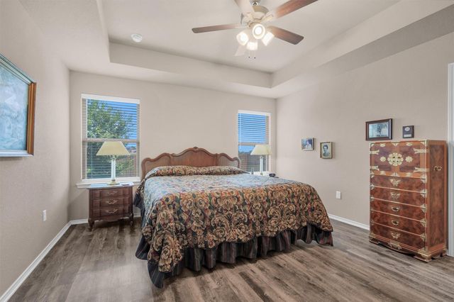 121 Dove Landing Court, Navasota, TX 77868