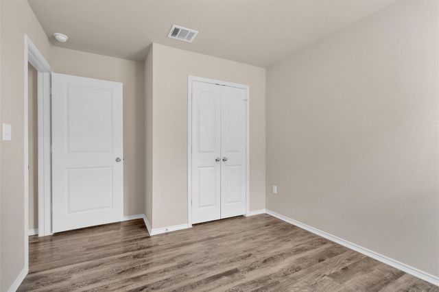 121 Dove Landing Court, Navasota, TX 77868