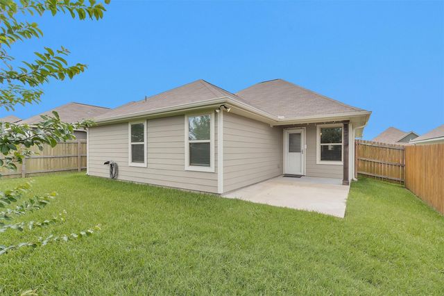 121 Dove Landing Court, Navasota, TX 77868