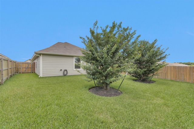 121 Dove Landing Court, Navasota, TX 77868