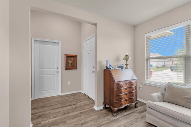 121 Dove Landing Court, Navasota, TX 77868