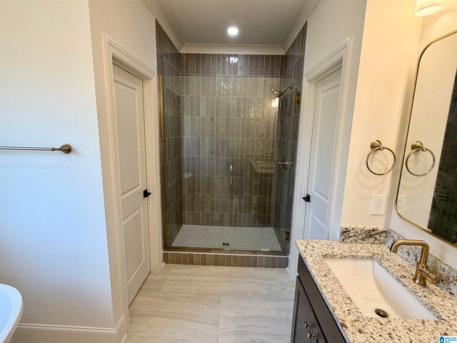 317 LAKE CREEK DRIVE, Guntersville, AL 35087