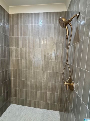 317 LAKE CREEK DRIVE, Guntersville, AL 35087