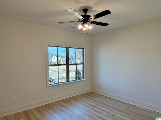 317 LAKE CREEK DRIVE, Guntersville, AL 35087