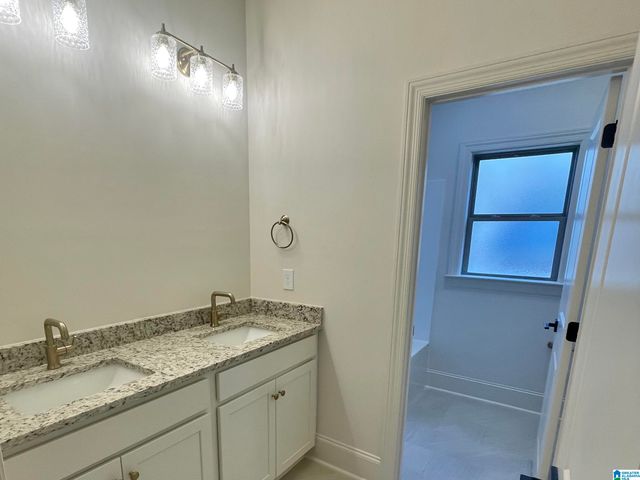 317 LAKE CREEK DRIVE, Guntersville, AL 35087