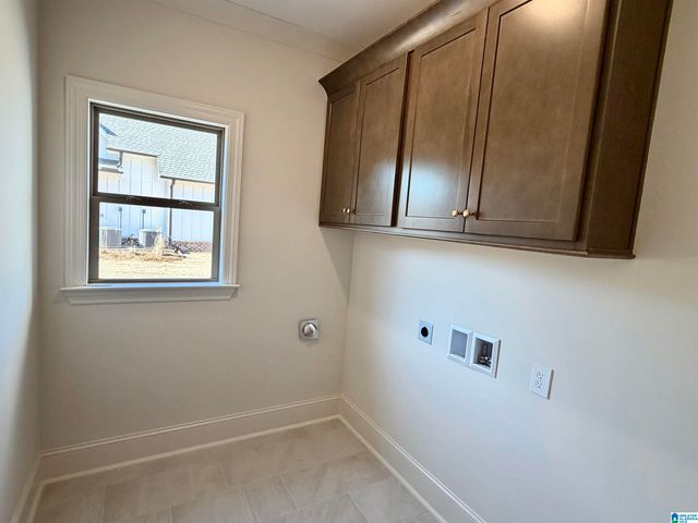 317 LAKE CREEK DRIVE, Guntersville, AL 35087