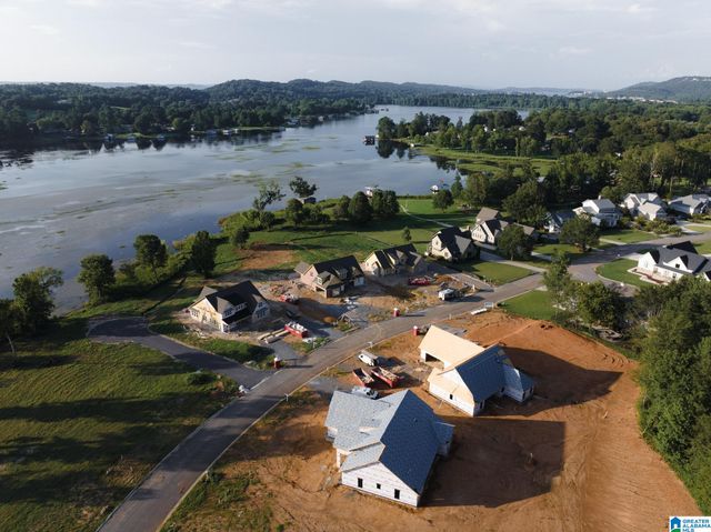 317 LAKE CREEK DRIVE, Guntersville, AL 35087