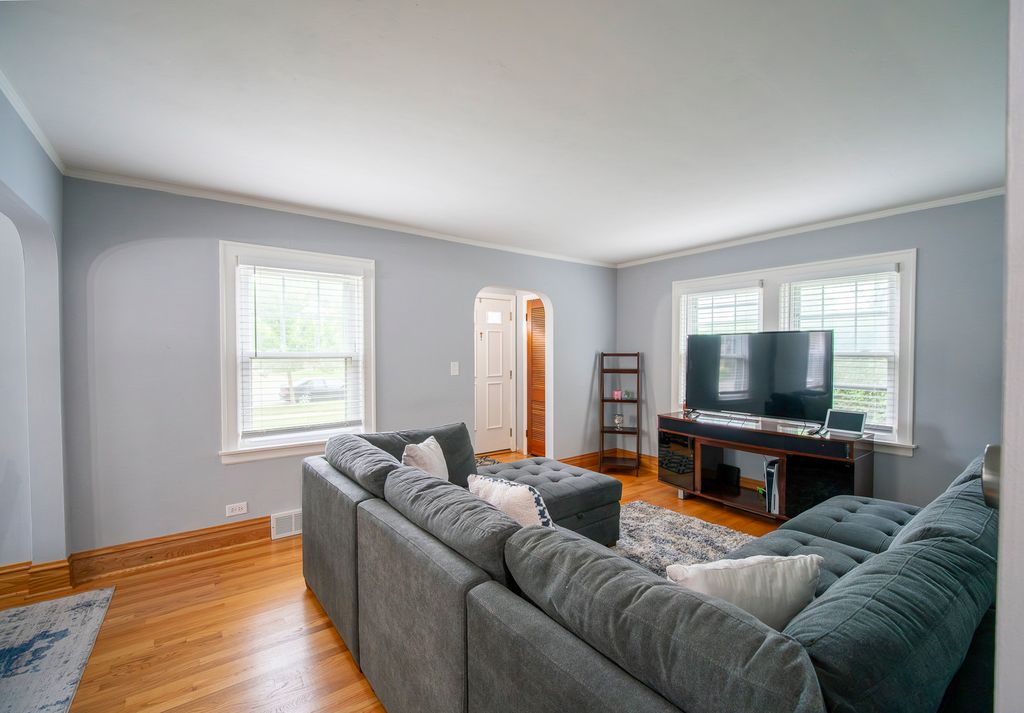 1686 Lunt Avenue, Des Plaines, IL 60018 — photo 5