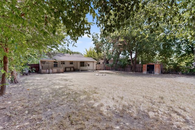 1317 Lakeside Drive, Garland, TX 75040