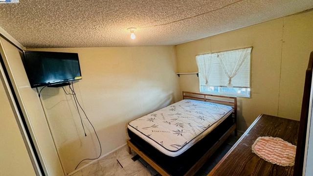 2399 E 14th, San Leandro, CA 94577