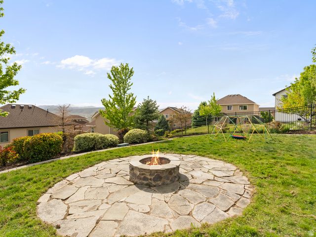 4404 N FOXTRAIL DR, Lehi, UT 84043