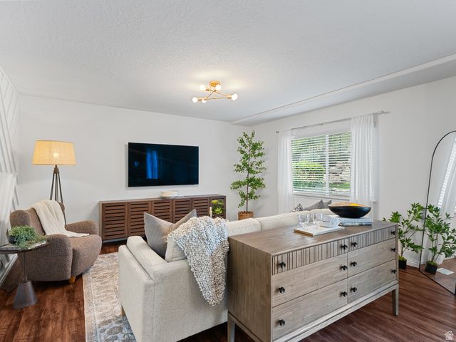 4404 N FOXTRAIL DR, Lehi, UT 84043