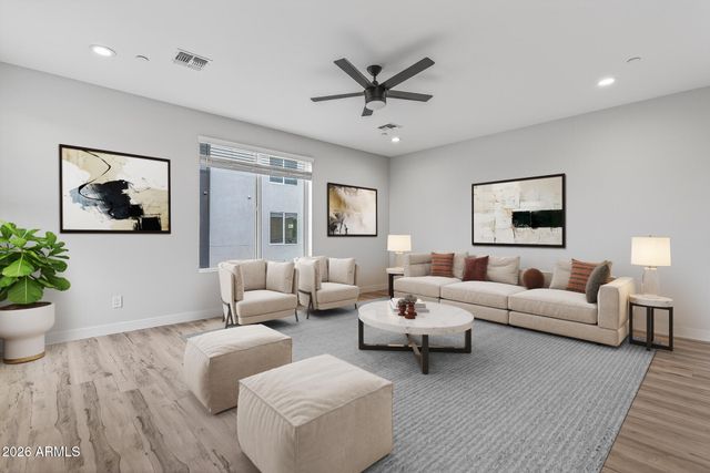 2601 E CLARENDON Avenue 1, Phoenix, AZ 85016