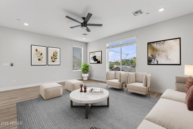 2601 E CLARENDON Avenue 1, Phoenix, AZ 85016