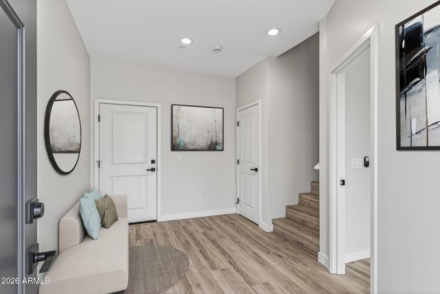 2601 E CLARENDON Avenue 1, Phoenix, AZ 85016