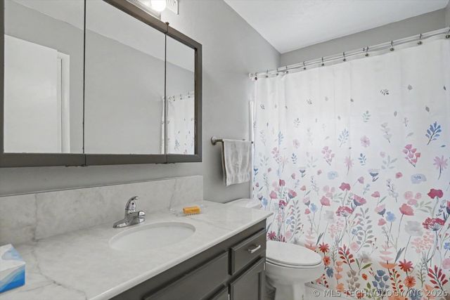 1643 E 55th Place, Tulsa, OK 74105