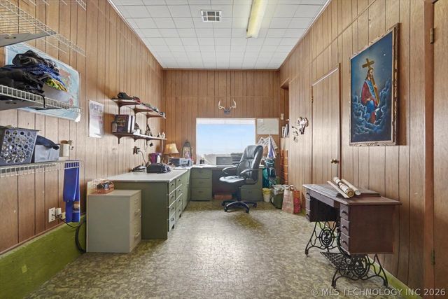 1643 E 55th Place, Tulsa, OK 74105