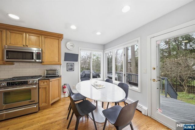 126 Sussex Road, Tenafly, NJ 07670