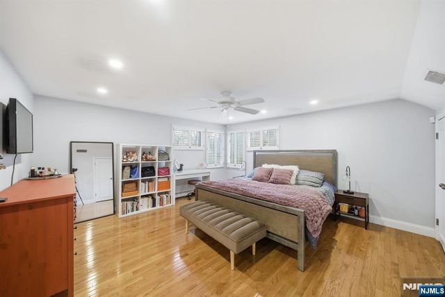 126 Sussex Road, Tenafly, NJ 07670