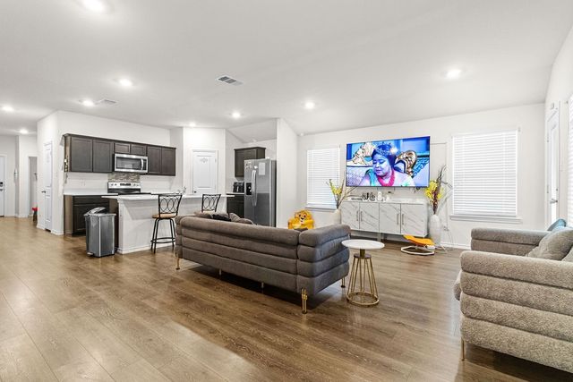 2928 Roper Street, Royse City, TX 75189