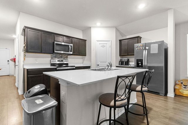 2928 Roper Street, Royse City, TX 75189