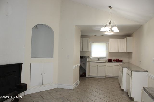 1620 Greenville Boulevard, Greenville, NC 27858