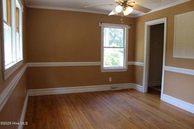1620 Greenville Boulevard, Greenville, NC 27858