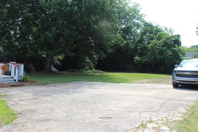 1620 Greenville Boulevard, Greenville, NC 27858