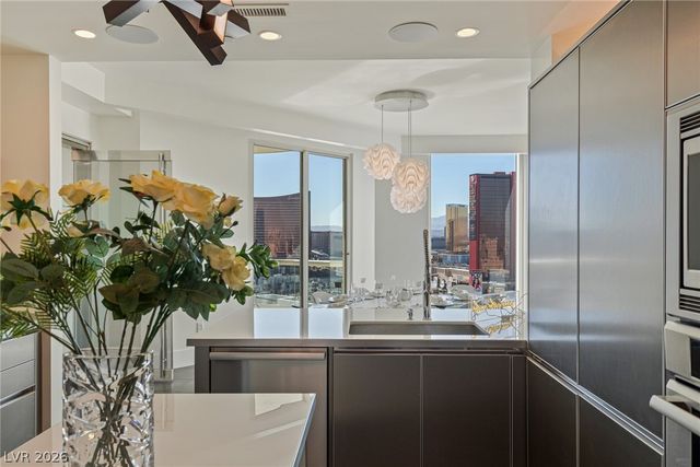2747 Paradise Road 3101, Las Vegas, NV 89109