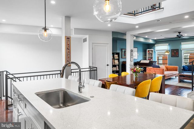 3600 CALUMET ST, Philadelphia, PA 19129