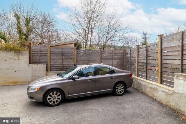 3600 CALUMET ST, Philadelphia, PA 19129