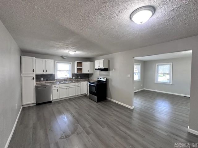 308 W 50, North Little Rock, AR 72118