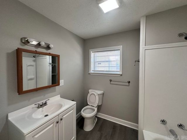 308 W 50, North Little Rock, AR 72118