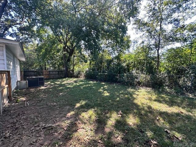 308 W 50, North Little Rock, AR 72118