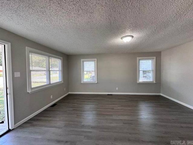 308 W 50, North Little Rock, AR 72118